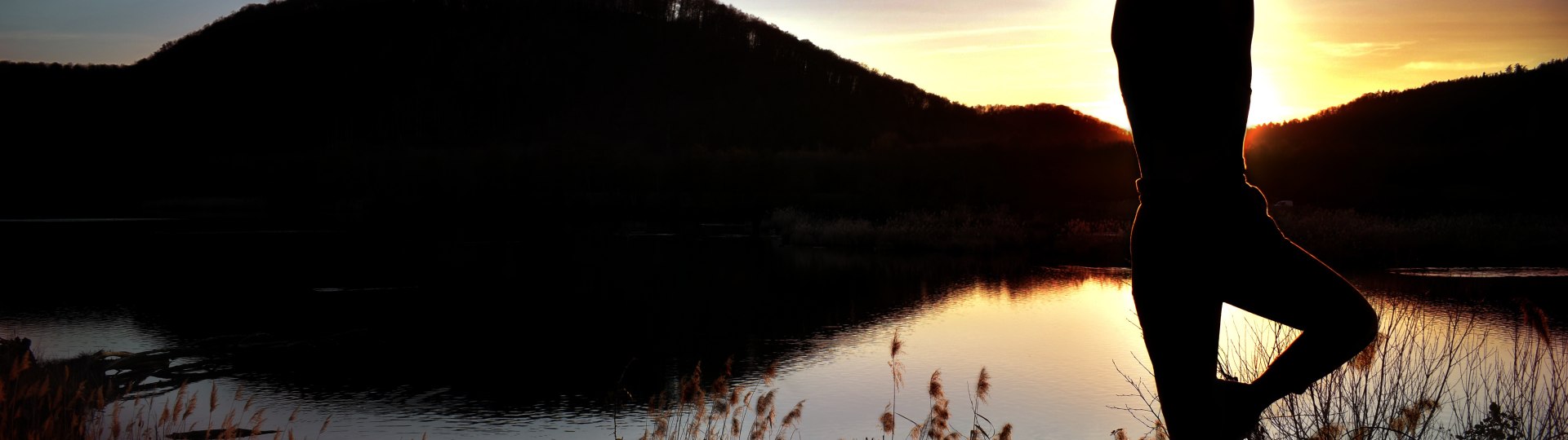 Yoga bei Sonnenuntergang, © Pixabay